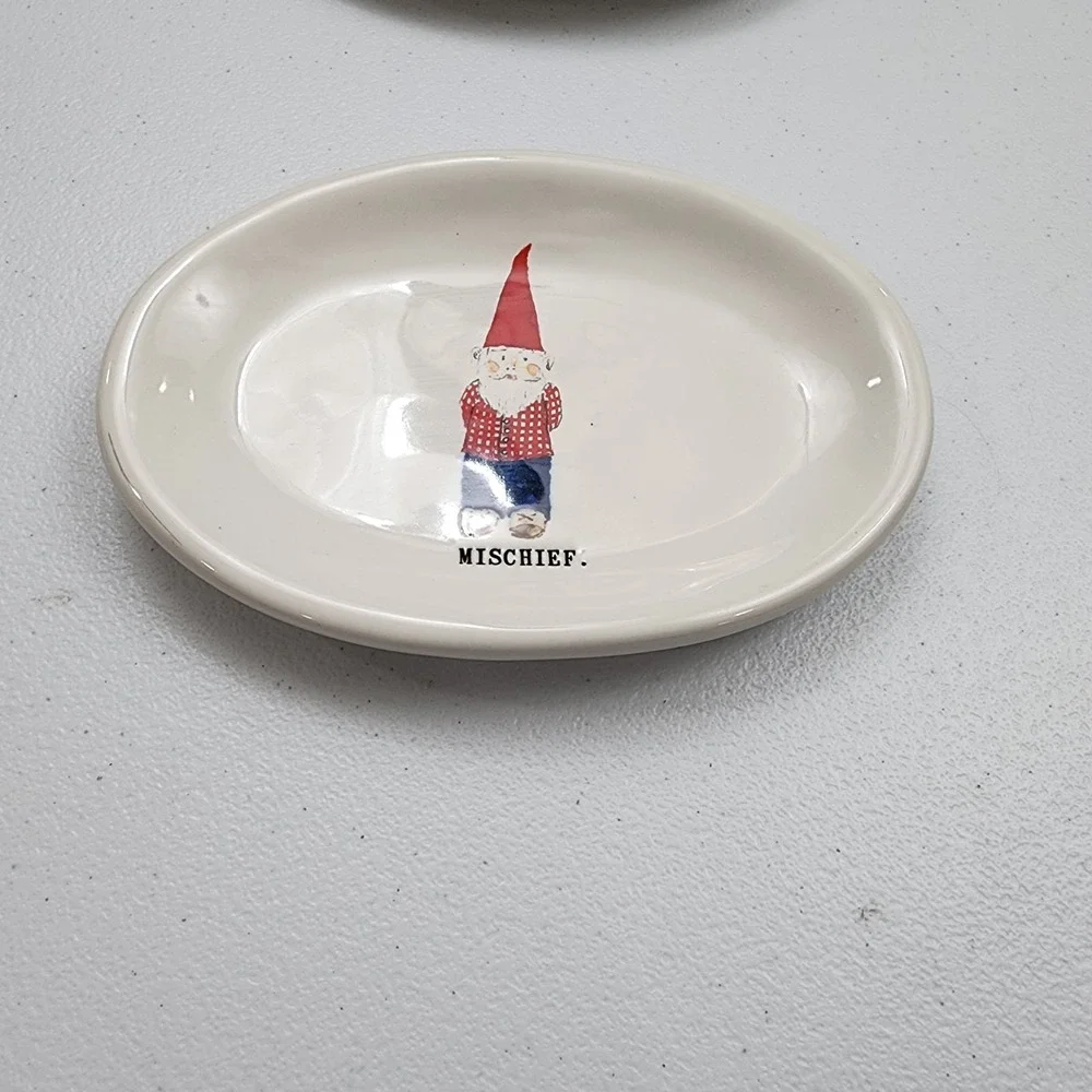 RAE DUNN by MAGENTA CHRISTMAS GNOME MISCHIEF OVAL PLATES